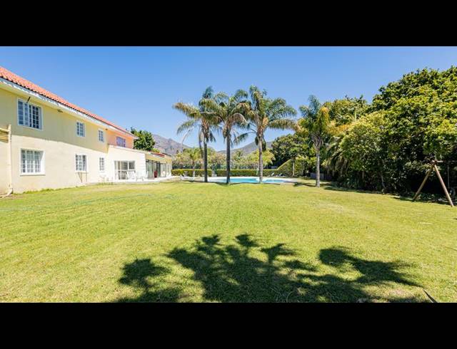 10 BEDROOM PROPERTY TO RENT IN CONSTANTIA